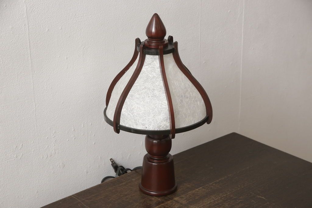 スタンドライトを綺麗に再生!木部分の修繕、和紙貼り直し。修繕箇所は本体と馴染ませ、本体は現状をベースにして着色。