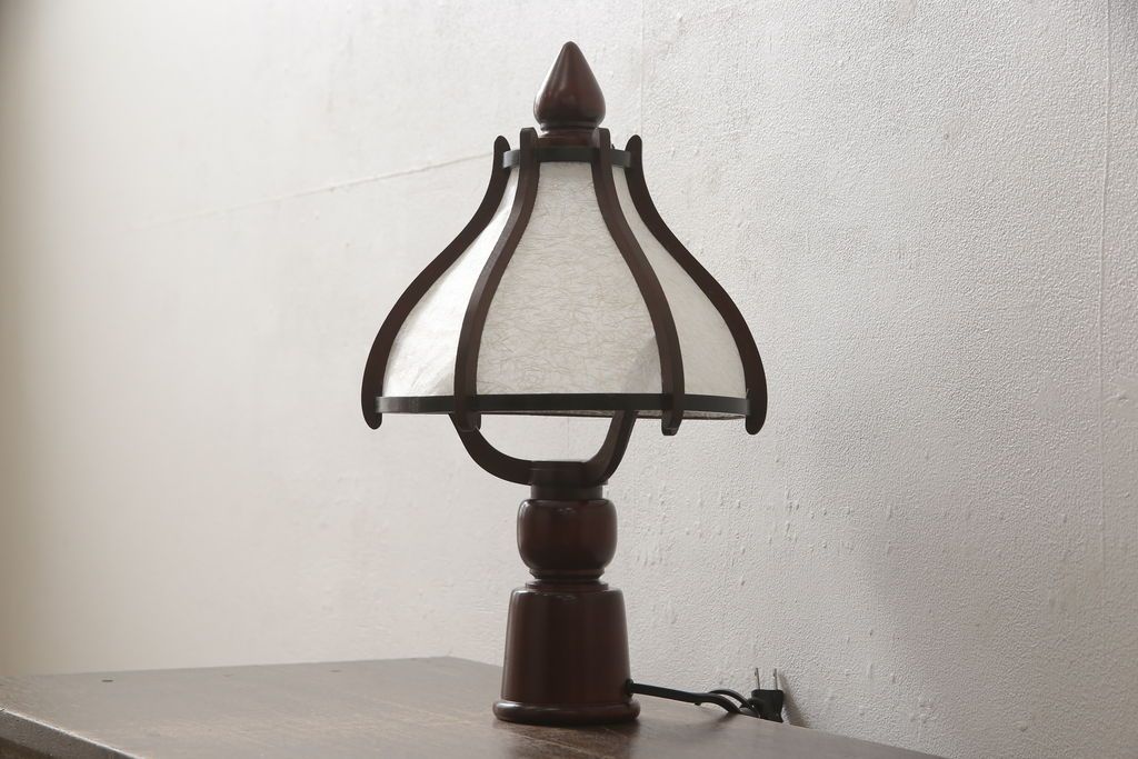 スタンドライトを綺麗に再生!木部分の修繕、和紙貼り直し。修繕箇所は本体と馴染ませ、本体は現状をベースにして着色。