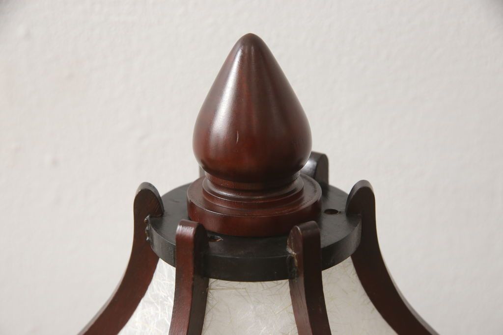 スタンドライトを綺麗に再生!木部分の修繕、和紙貼り直し。修繕箇所は本体と馴染ませ、本体は現状をベースにして着色。