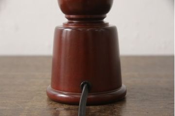 スタンドライトを綺麗に再生!木部分の修繕、和紙貼り直し。修繕箇所は本体と馴染ませ、本体は現状をベースにして着色。