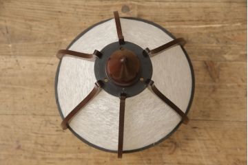 スタンドライトを綺麗に再生!木部分の修繕、和紙貼り直し。修繕箇所は本体と馴染ませ、本体は現状をベースにして着色。