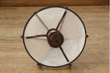 スタンドライトを綺麗に再生!木部分の修繕、和紙貼り直し。修繕箇所は本体と馴染ませ、本体は現状をベースにして着色。