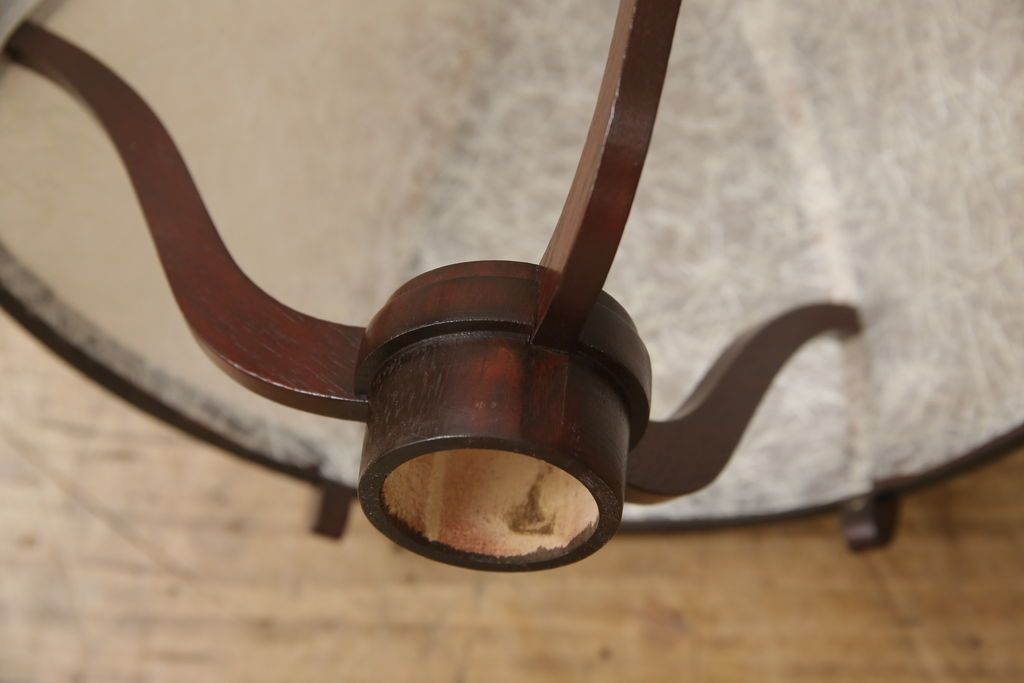 スタンドライトを綺麗に再生!木部分の修繕、和紙貼り直し。修繕箇所は本体と馴染ませ、本体は現状をベースにして着色。