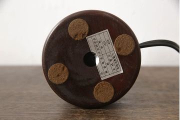 スタンドライトを綺麗に再生!木部分の修繕、和紙貼り直し。修繕箇所は本体と馴染ませ、本体は現状をベースにして着色。