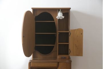 ドレッサーとチェアを綺麗に再生!高品質リペアを施し、防カビ材を塗布。元の色味に合わせて着色。