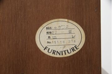 ドレッサーとチェアを綺麗に再生!高品質リペアを施し、防カビ材を塗布。元の色味に合わせて着色。