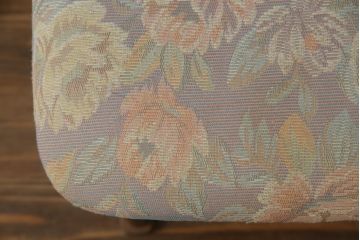 ドレッサーとチェアを綺麗に再生!高品質リペアを施し、防カビ材を塗布。元の色味に合わせて着色。