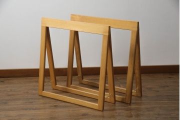 テーブルの脚を綺麗に再生!クリーニング・キズ部分の着色・ワックスがけ。強度上差支えがある部分の埋木加工。ストッパーの取り付け。