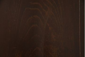 階段箪笥を綺麗に再生!ケヤキ材の天板を取付け、収納部に棚板を追加。ワントーン程落ち着いた色味に着色仕上げ。