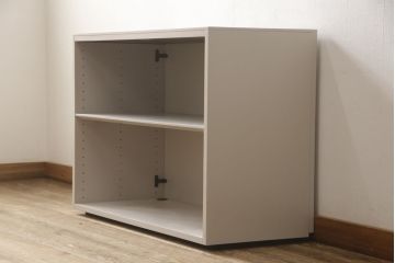 オープンキャビネットをペイントリメイク!高品質リペアを施し、ご希望の色にペイント仕上げ。