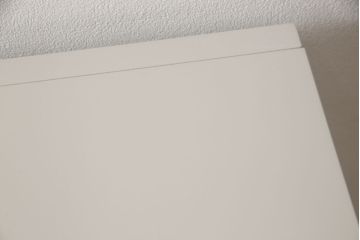 オープンキャビネットをペイントリメイク!高品質リペアを施し、ご希望の色にペイント仕上げ。