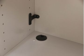 オープンキャビネットをペイントリメイク!高品質リペアを施し、ご希望の色にペイント仕上げ。