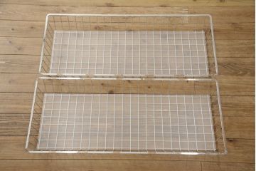 キャビネットをペイントリメイク!高品質リペアを施し、ご希望の色にペイント仕上げ。