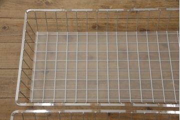 キャビネットをペイントリメイク!高品質リペアを施し、ご希望の色にペイント仕上げ。