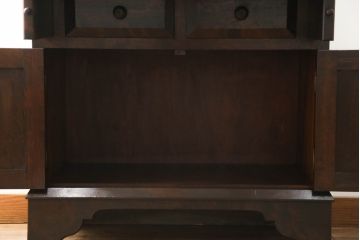 ライティングビューローを綺麗に再生!高品質リペアを施し、匂い対策の清掃。ワントーン落ち着いた色に着色仕上げ。