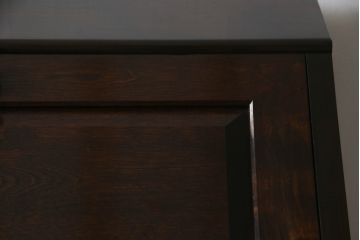 ライティングビューローを綺麗に再生!高品質リペアを施し、匂い対策の清掃。ワントーン落ち着いた色に着色仕上げ。