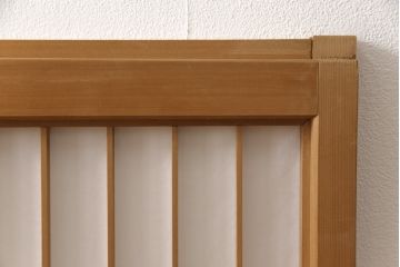 障子戸を綺麗に再生!クリーニング作業を行い、障子をプラスチック障子に張り替え。