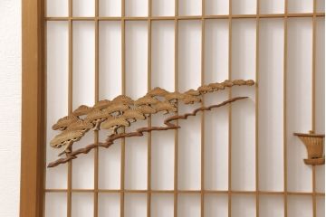 障子戸を綺麗に再生!クリーニング作業を行い、障子をプラスチック障子に張り替え。