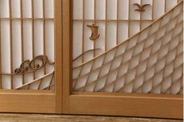 障子戸を綺麗に再生!クリーニング作業を行い、障子をプラスチック障子に張り替え。