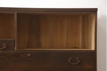 桐箪笥を綺麗に再生!鍵穴隠しを付け直し、剥離再塗装。ワントーン落ち着いた色味に着色。