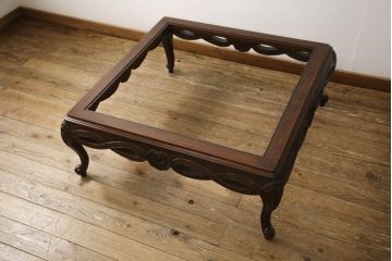 テーブルを塗装してリメイク!既存の塗料を剥離し、ご希望のカラーに塗り替え。
