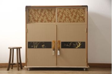 桐箪笥の上段を2分割にリメイク!上部と下部をはめ込む仕様に変更。背板に補強材を追加。