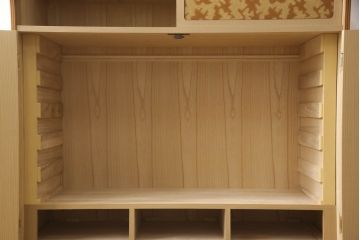 桐箪笥の上段を2分割にリメイク!上部と下部をはめ込む仕様に変更。背板に補強材を追加。