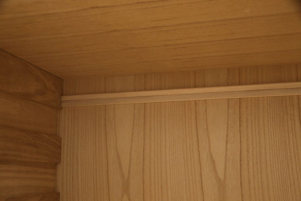 桐箪笥の上段を2分割にリメイク!上部と下部をはめ込む仕様に変更。背板に補強材を追加。