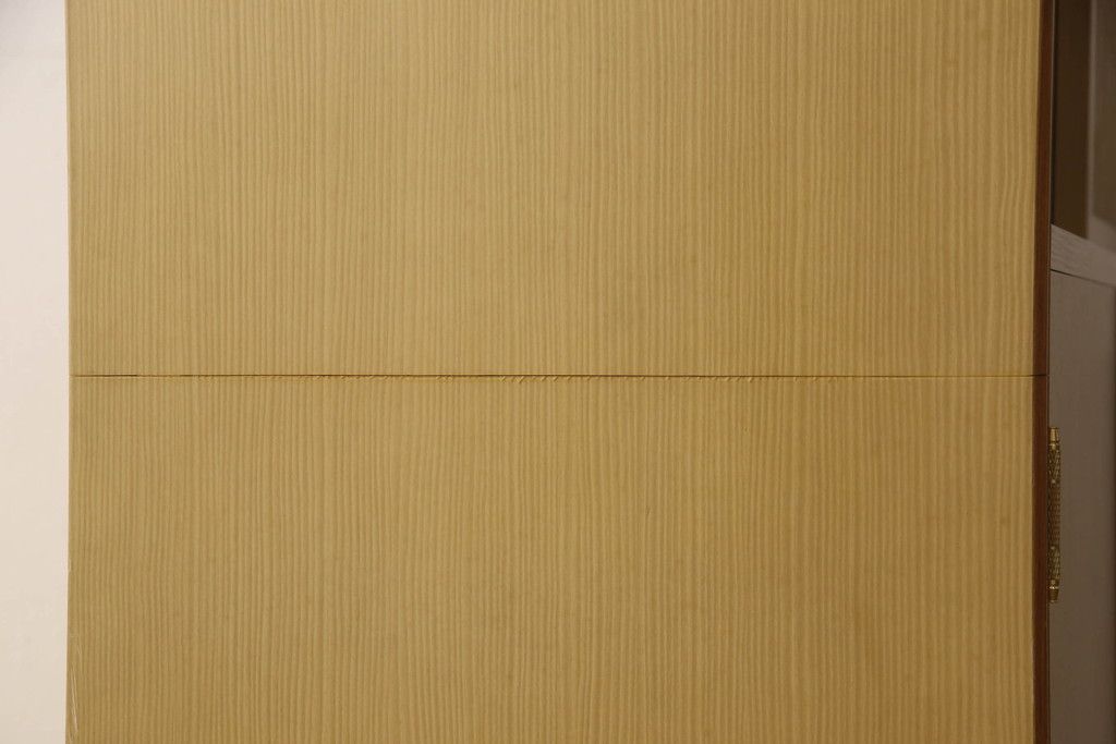 桐箪笥の上段を2分割にリメイク!上部と下部をはめ込む仕様に変更。背板に補強材を追加。