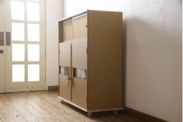 桐箪笥の上段を2分割にリメイク!上部と下部をはめ込む仕様に変更。背板に補強材を追加。