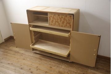 桐箪笥の上段を2分割にリメイク!上部と下部をはめ込む仕様に変更。背板に補強材を追加。