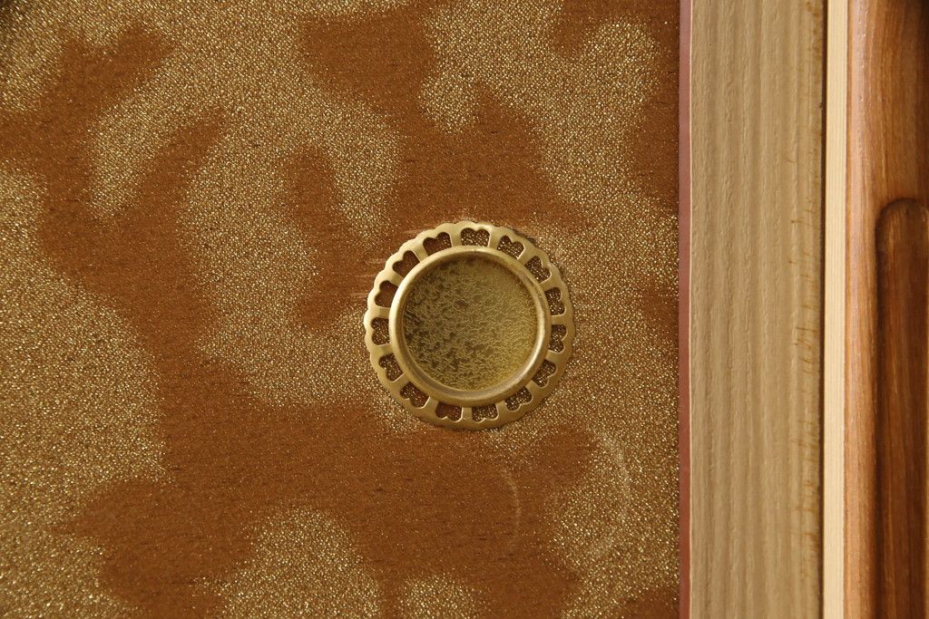 桐箪笥の上段を2分割にリメイク!上部と下部をはめ込む仕様に変更。背板に補強材を追加。