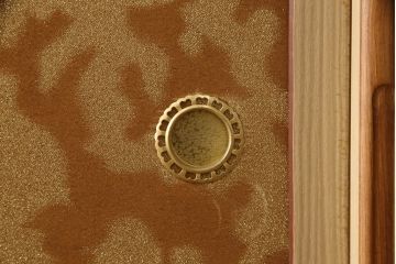 桐箪笥の上段を2分割にリメイク!上部と下部をはめ込む仕様に変更。背板に補強材を追加。