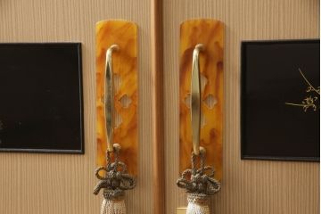 桐箪笥の上段を2分割にリメイク!上部と下部をはめ込む仕様に変更。背板に補強材を追加。