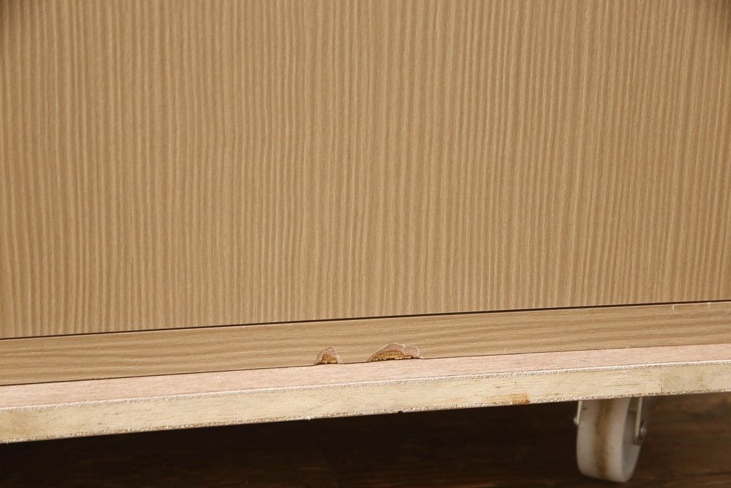 桐箪笥の上段を2分割にリメイク!上部と下部をはめ込む仕様に変更。背板に補強材を追加。