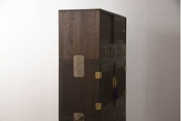 桐箪笥を着色リメイク!高品質リペアを施し、チェスナット系に着色仕上げ。