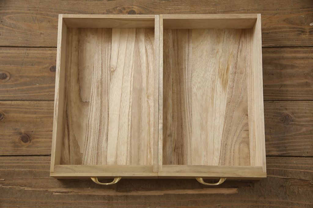 桐箪笥を着色リメイク!高品質リペアを施し、チェスナット系に着色仕上げ。