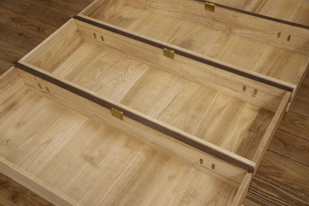 桐箪笥を着色リメイク!高品質リペアを施し、チェスナット系に着色仕上げ。