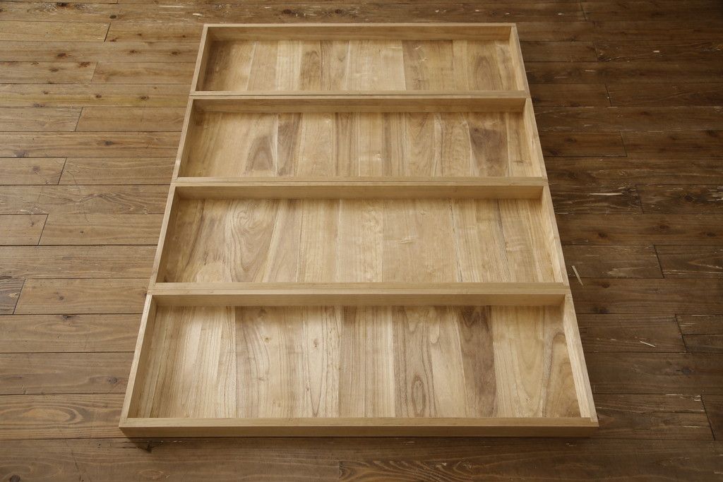 桐箪笥を着色リメイク!高品質リペアを施し、チェスナット系に着色仕上げ。