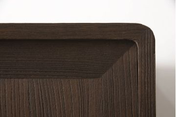 桐箪笥を着色リメイク!高品質リペアを施し、チェスナット系に着色仕上げ。