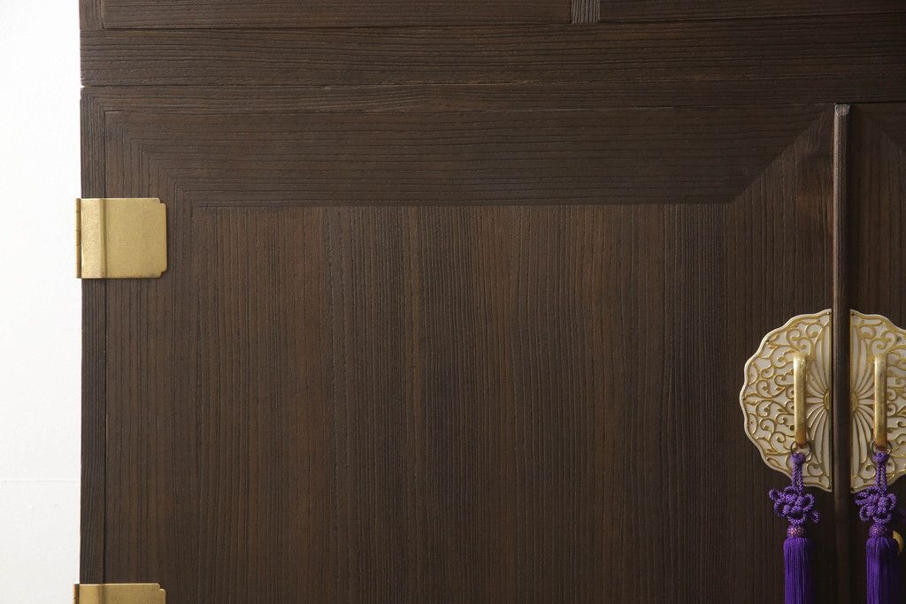 桐箪笥を着色リメイク!高品質リペアを施し、チェスナット系に着色仕上げ。