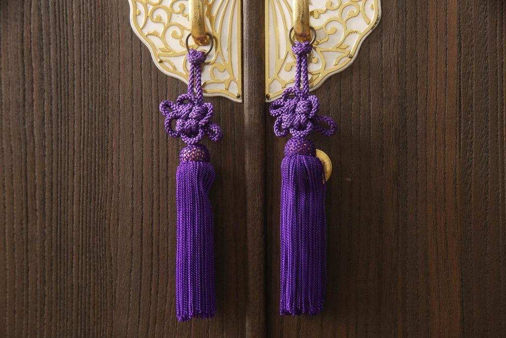 桐箪笥を着色リメイク!高品質リペアを施し、チェスナット系に着色仕上げ。