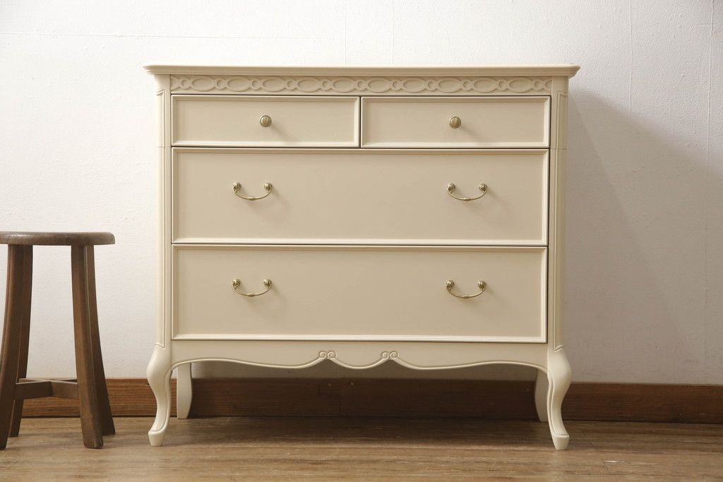 洋箪笥を小さくリメイク!引き出し3段分を無くして高さをリサイズ。