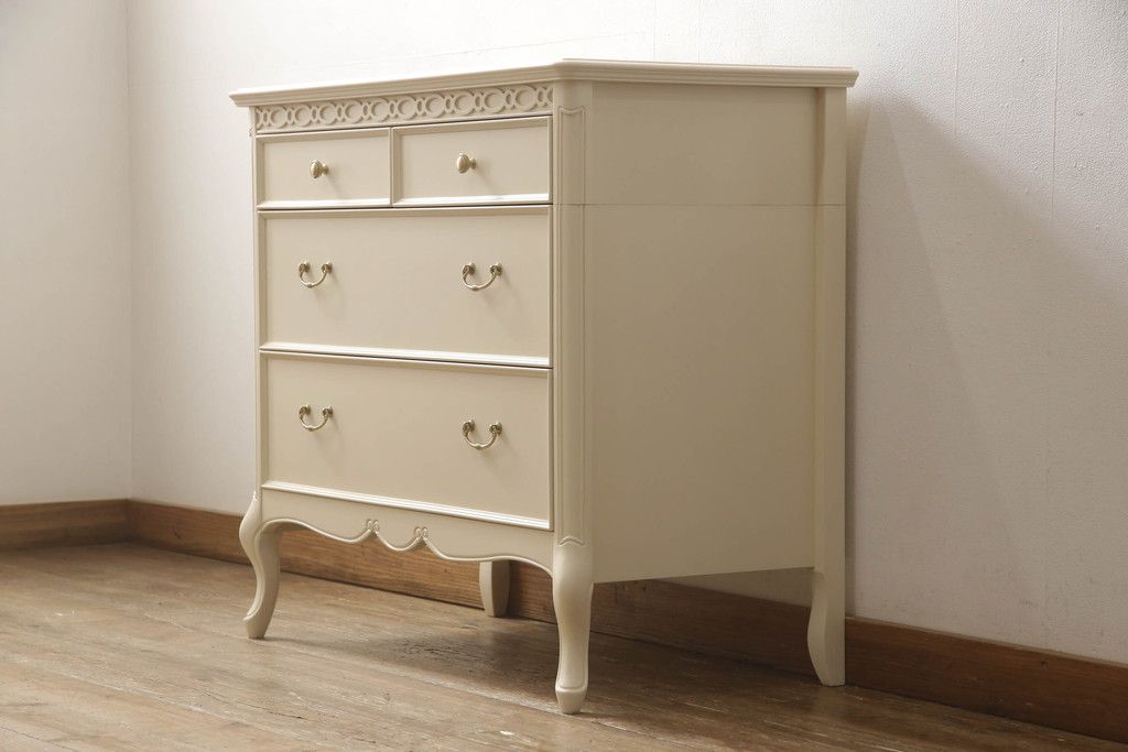 洋箪笥を小さくリメイク!引き出し3段分を無くして高さをリサイズ。