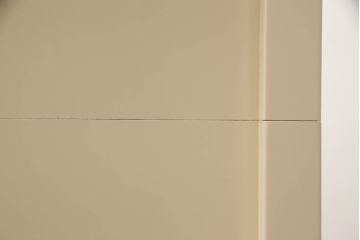 洋箪笥を小さくリメイク!引き出し3段分を無くして高さをリサイズ。