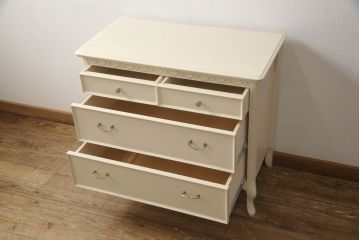 洋箪笥を小さくリメイク!引き出し3段分を無くして高さをリサイズ。