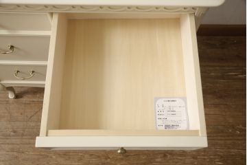 洋箪笥を小さくリメイク!引き出し3段分を無くして高さをリサイズ。