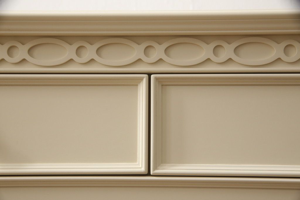 洋箪笥を小さくリメイク!引き出し3段分を無くして高さをリサイズ。