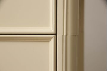 洋箪笥を小さくリメイク!引き出し3段分を無くして高さをリサイズ。