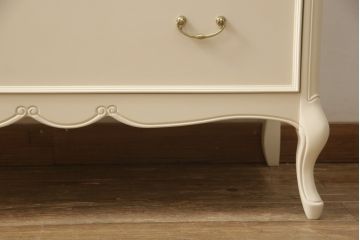 洋箪笥を小さくリメイク!引き出し3段分を無くして高さをリサイズ。